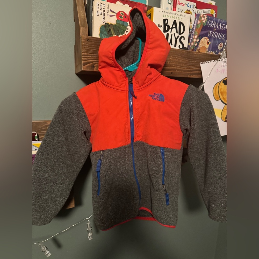 Toddler North face fleece size 5